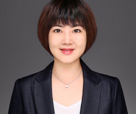 何海云 Helen